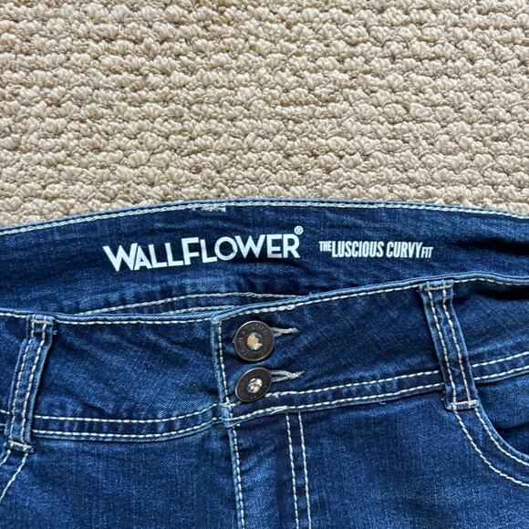 Baggy wallflower womens embroidered jeans - Picture 5 of 7